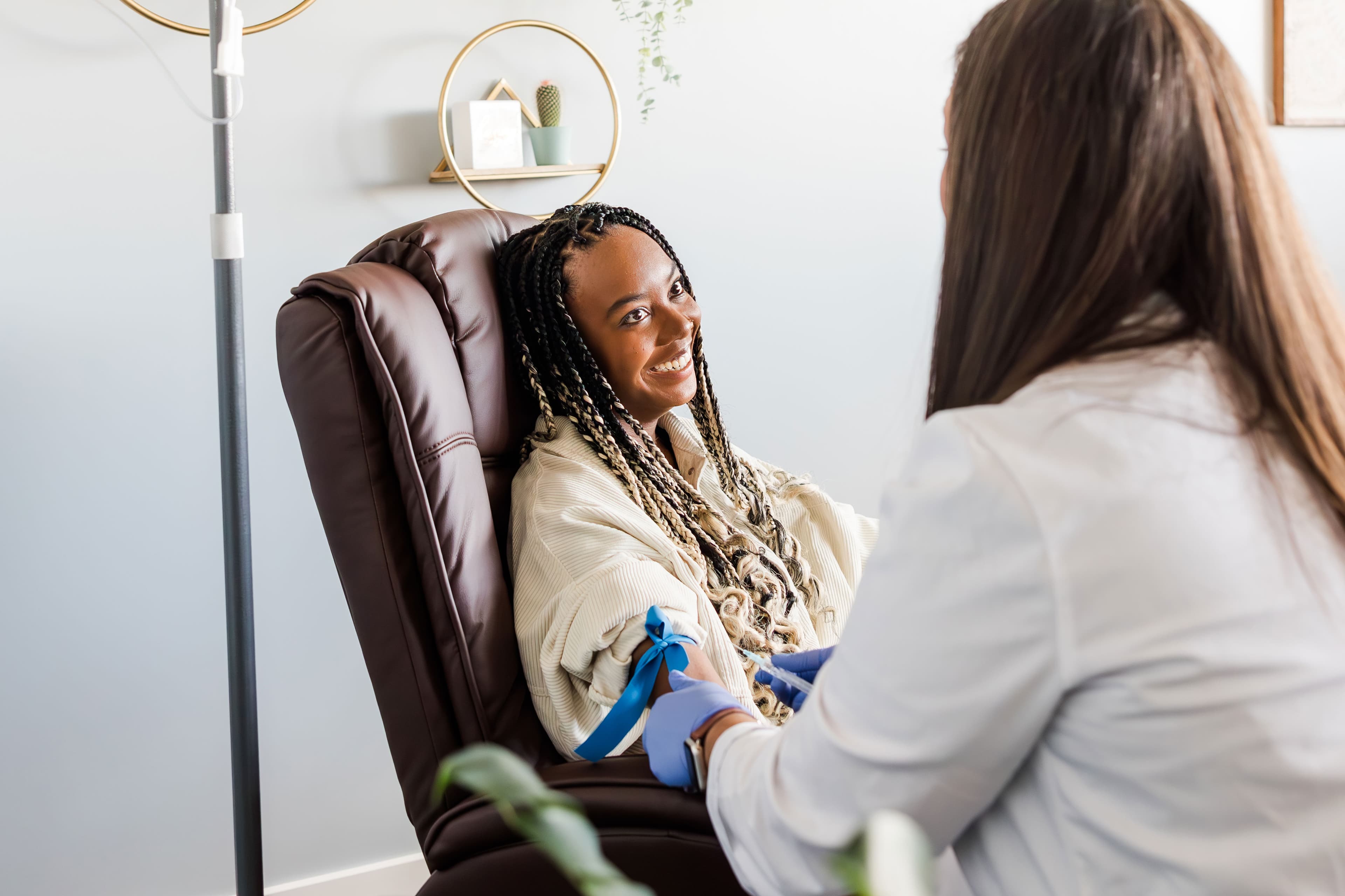 Woman receiving peptide theraphy at Avara Medical in Provo, Utah